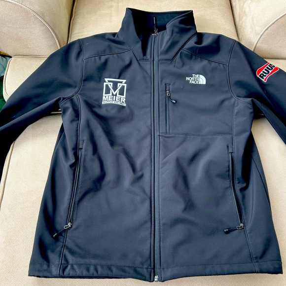 Men’s North Face large coat - Picture 1 of 3